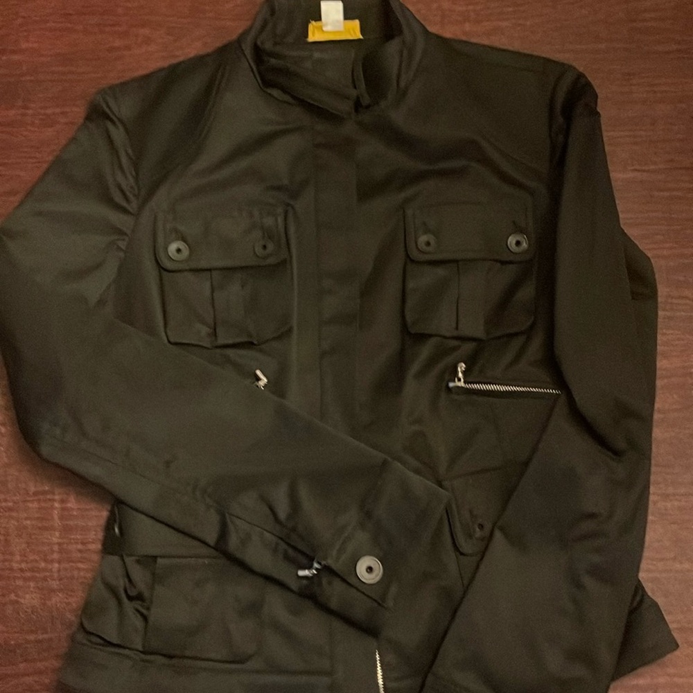 St. John “design sample” Jacket

Does not have St. John Tag